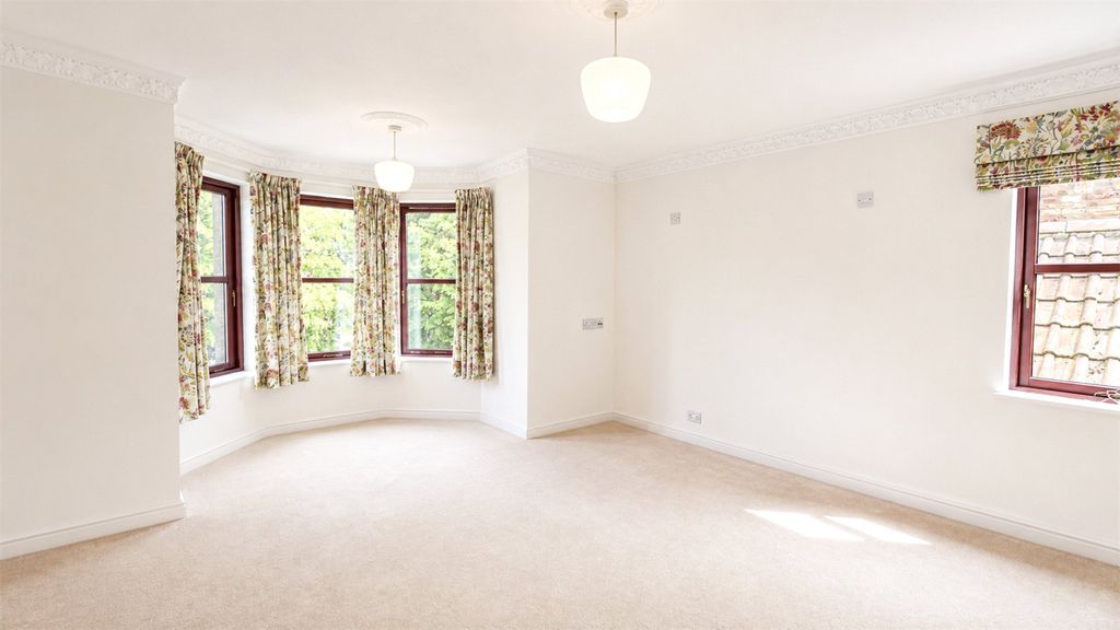 Property photo 1 of 9 Picture No. 01