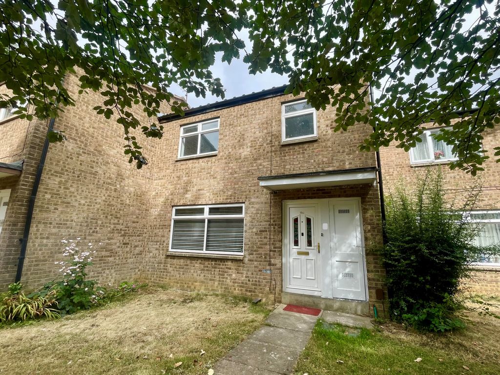 Property photo 1 of 10 Front