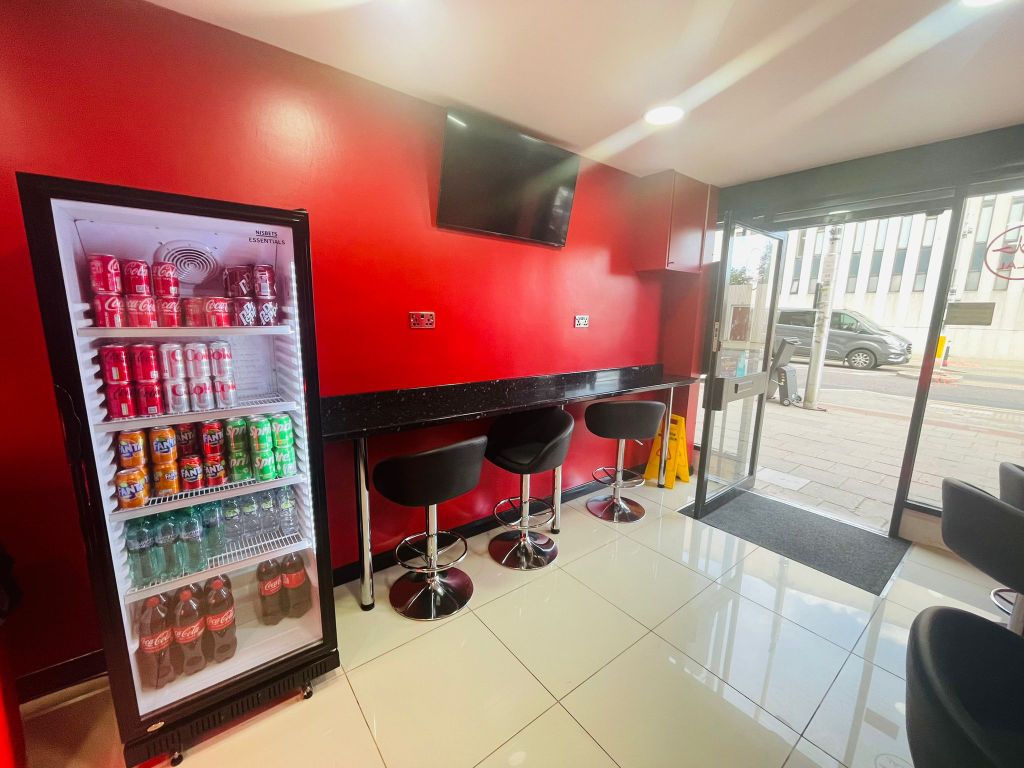 Property photo 2 of 8