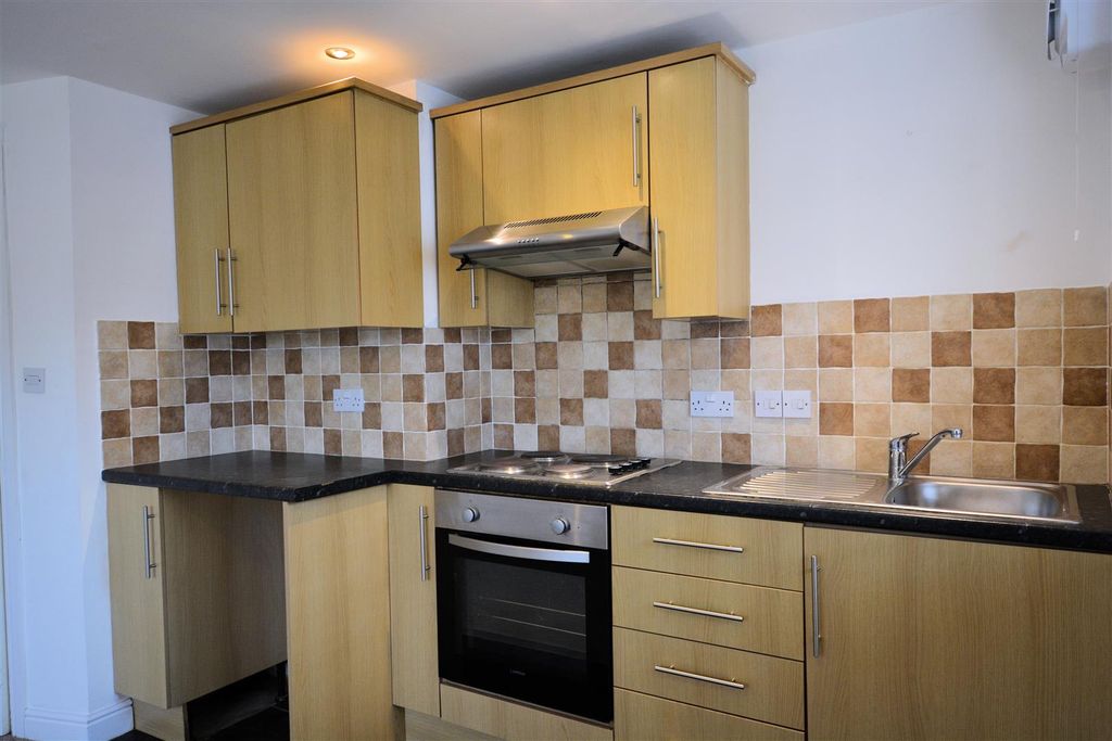 Property photo 2 of 6 Kitchen.Jpg