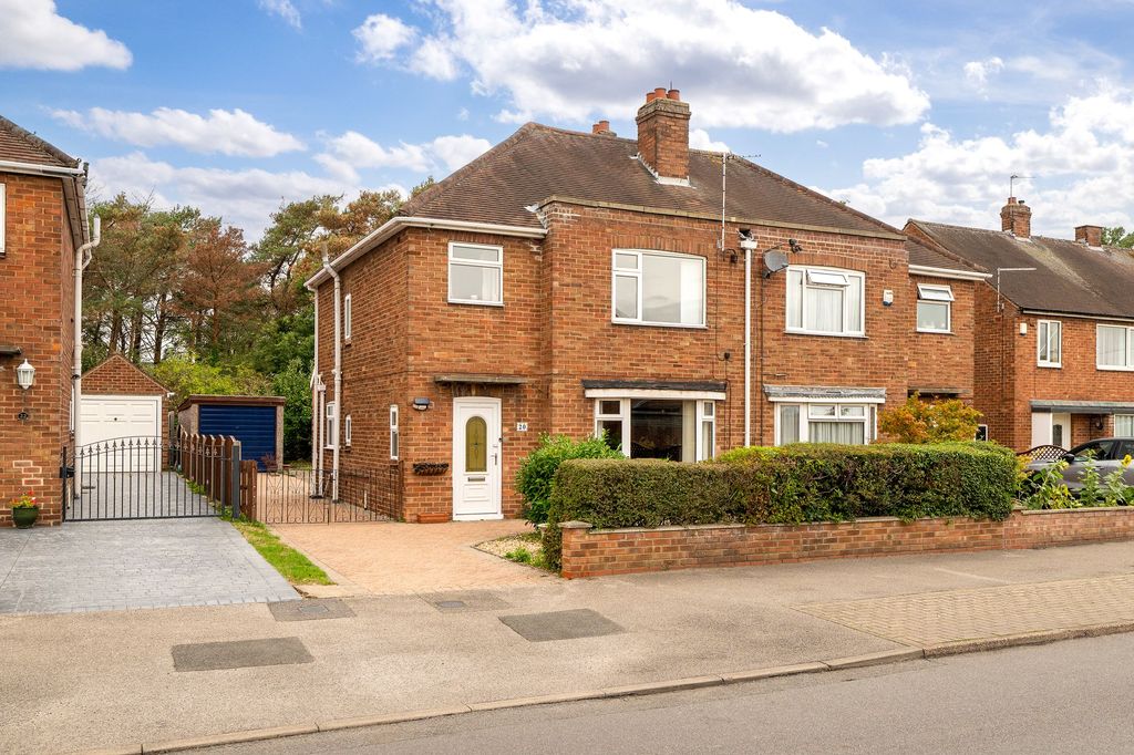 Property photo 1 of 16 Outside