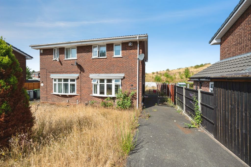 Property photo 1 of 9