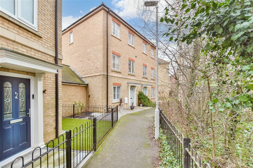 Property photo 1 of 15 External (Web)