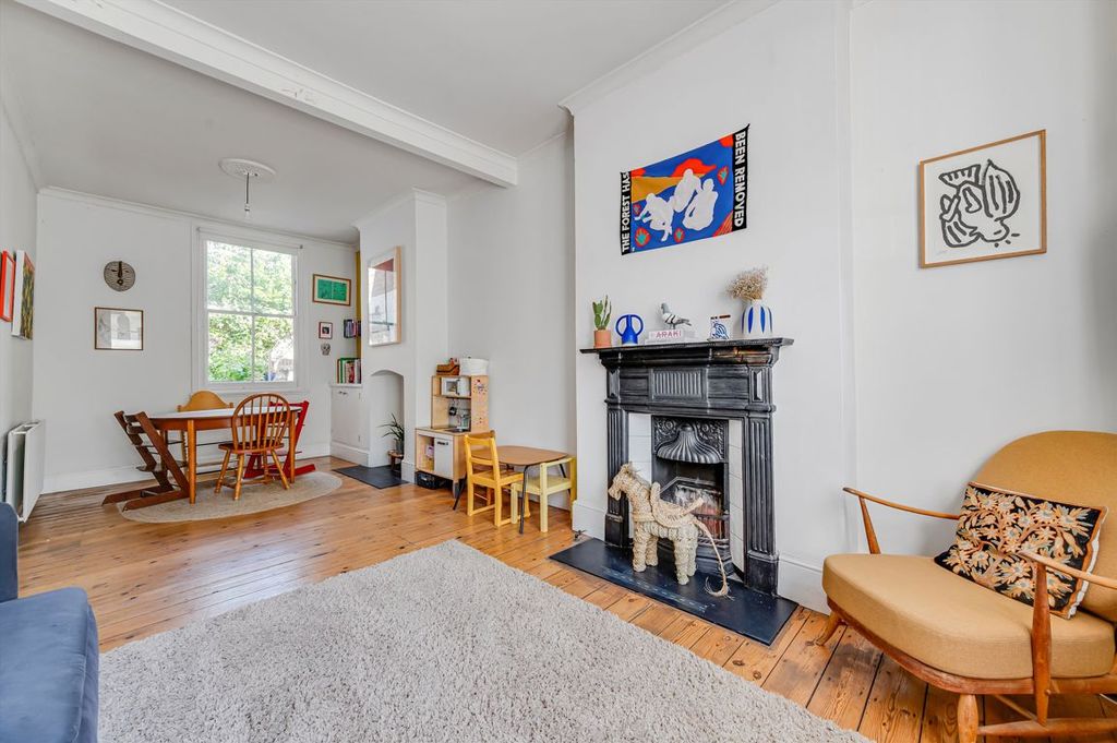 Property photo 3 of 9