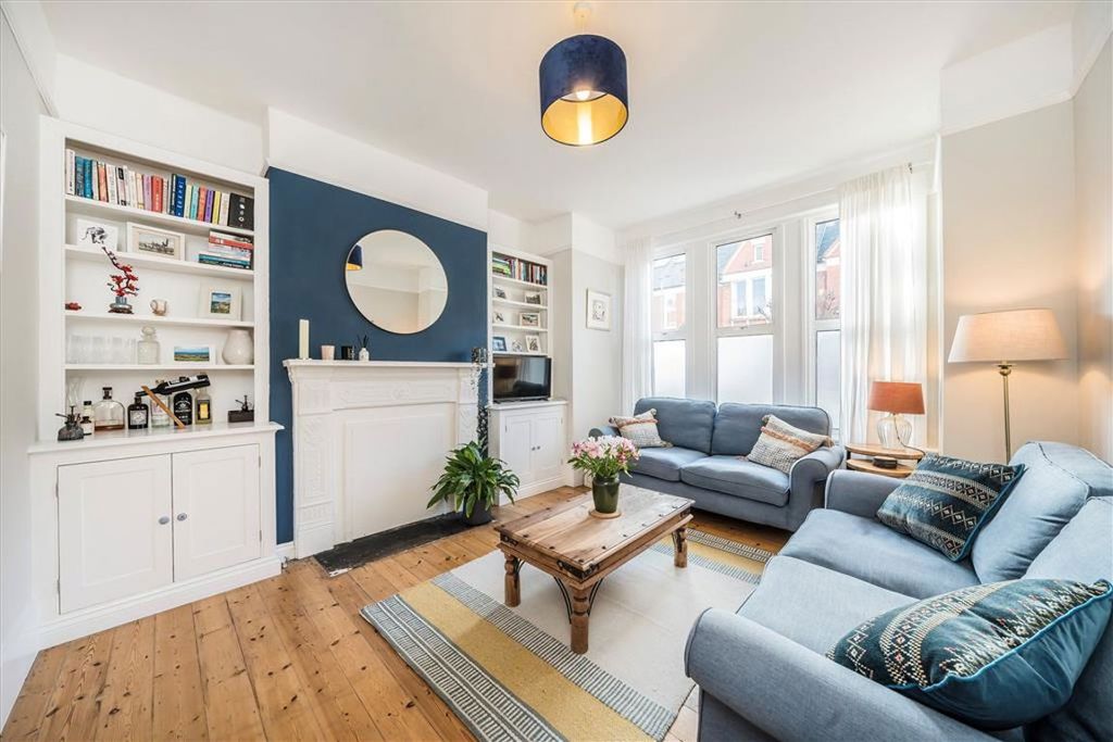 Property photo 2 of 10