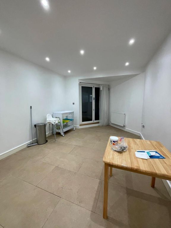 Property photo 2 of 3