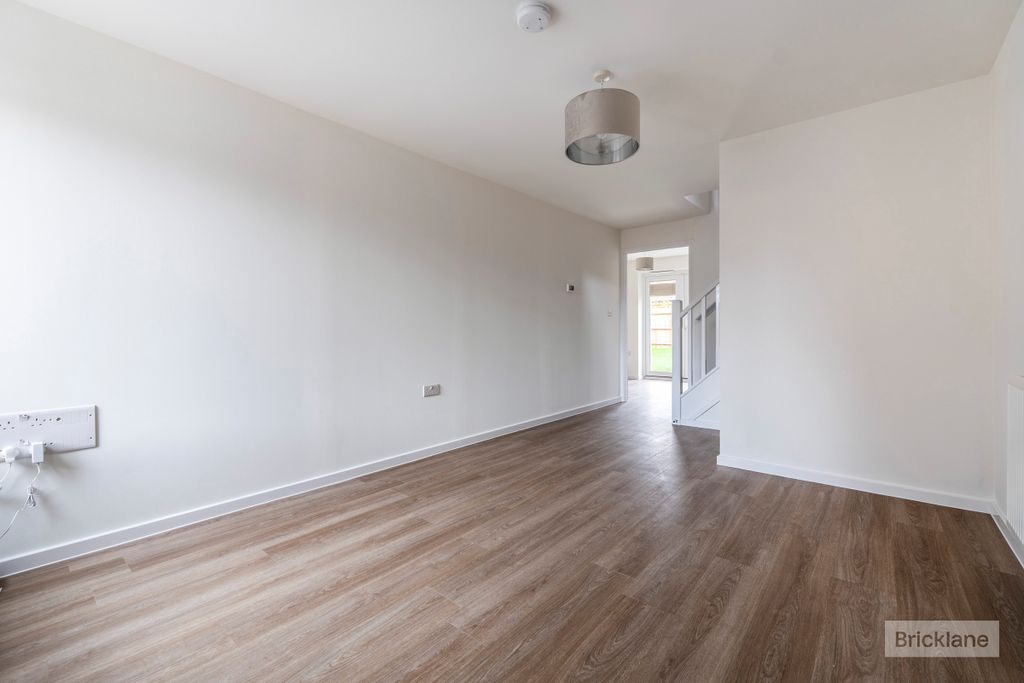 Property photo 3 of 13 Image