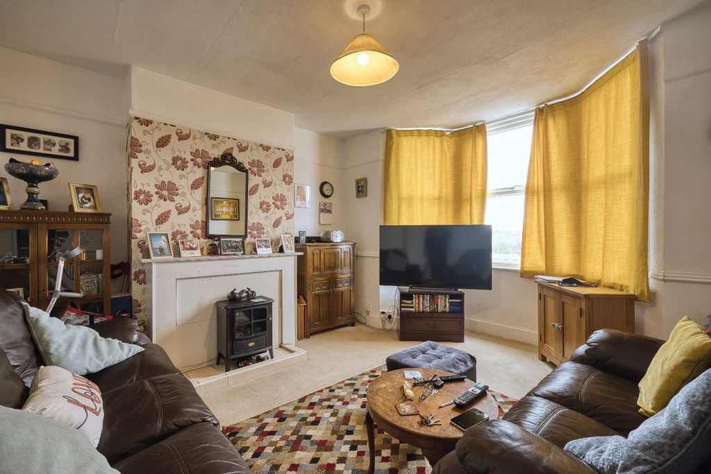 Property photo 2 of 12 Picture 2