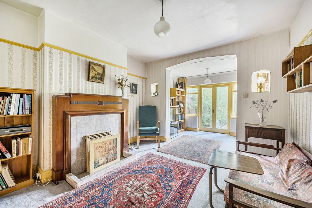 Property photo 3 of 21 1319311-7-6866Ba9...