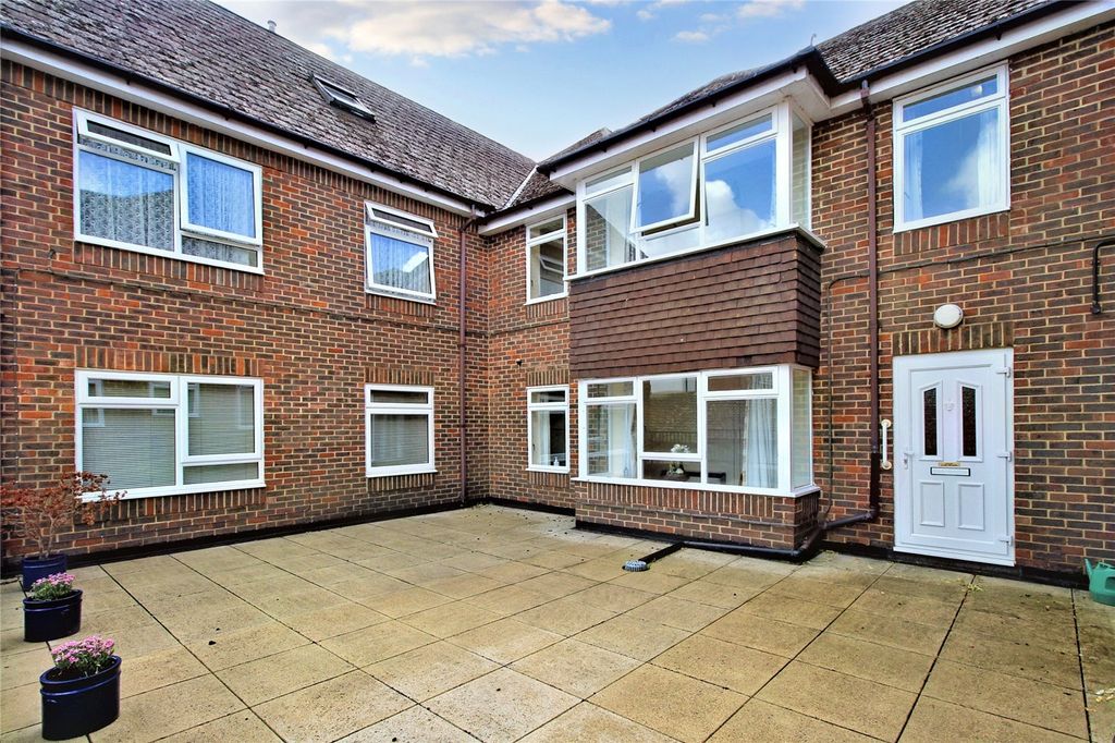 Property photo 2 of 9 Picture No. 10