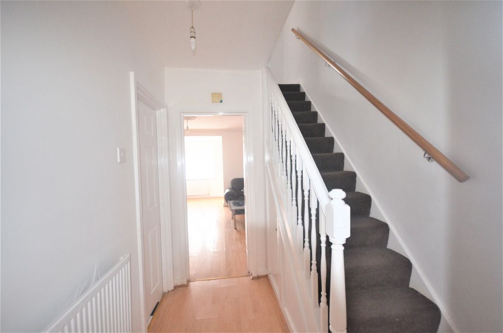 Property photo 2 of 11 Gallery