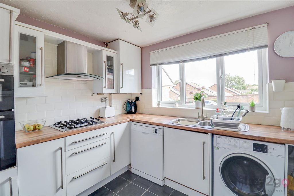 Property photo 2 of 23 Img_7857-Img_7859.Jpg