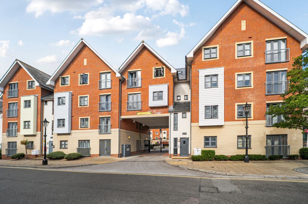 Property photo 1 of 15 1503594-11-6A86c3...
