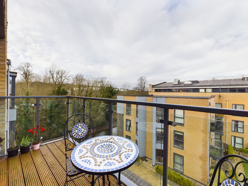 Property photo 3 of 19