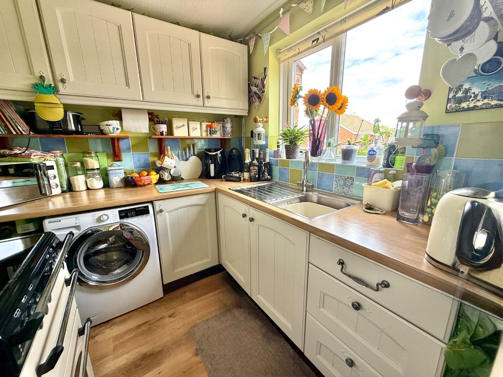 Property photo 3 of 25 4411547