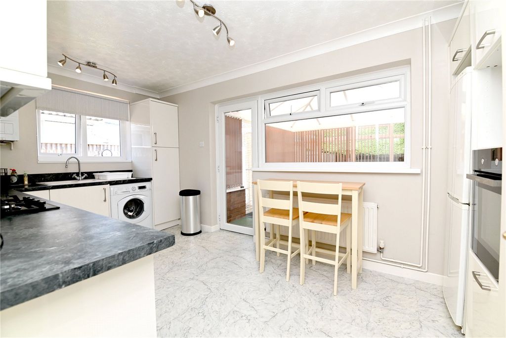 Property photo 2 of 16 Picture No. 04