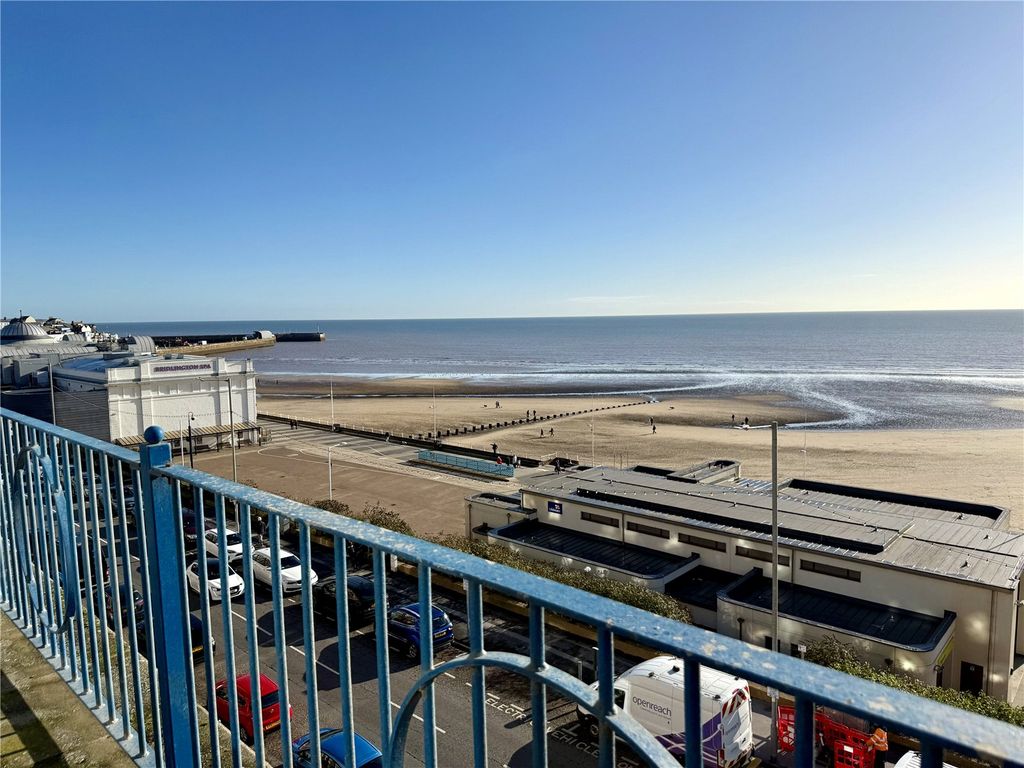 Additional image 15 of 3 bed flat for saleSouth Marine Drive, Bridlington, East Yorkshire YO15