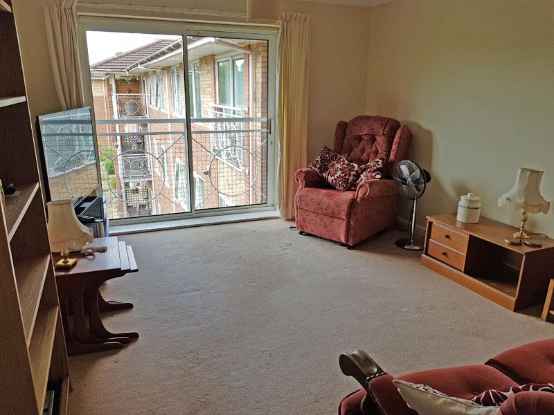 Property photo 3 of 10