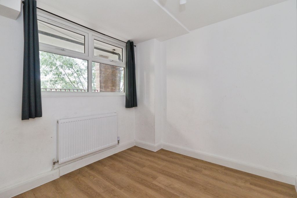 Property photo 3 of 18 Pbox-Img.Jpg