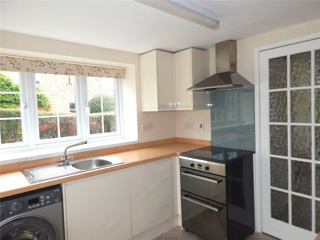 Property photo 3 of 16 Picture No. 32