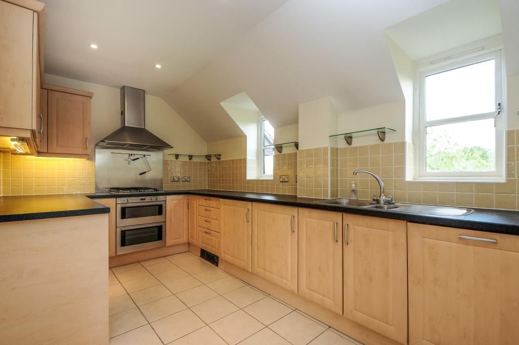 Property photo 2 of 10 Kitchen