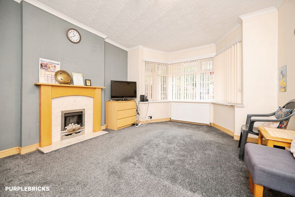 Property photo 2 of 22