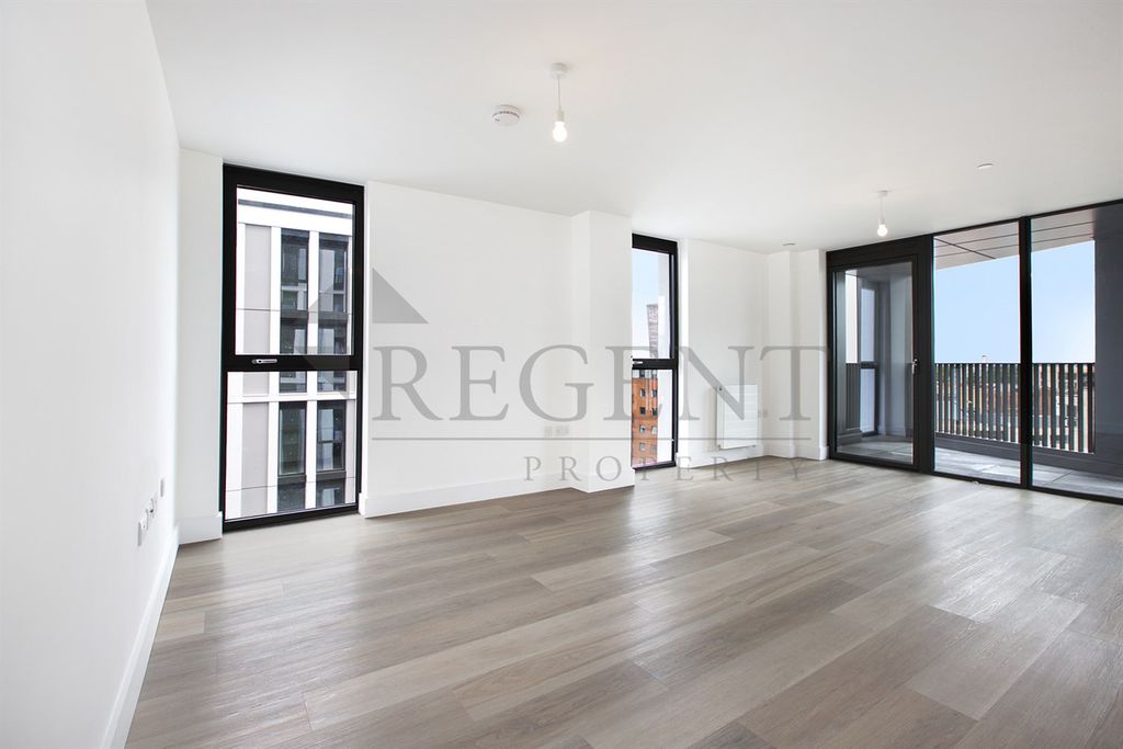 Property photo 1 of 10 Open Plan