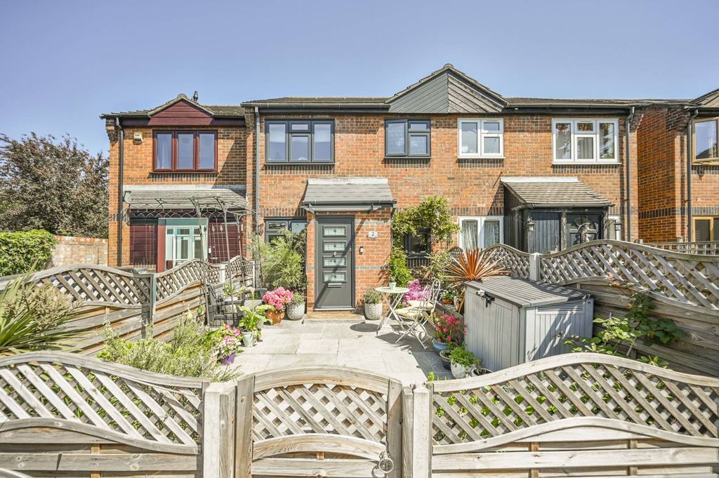 Property photo 1 of 22