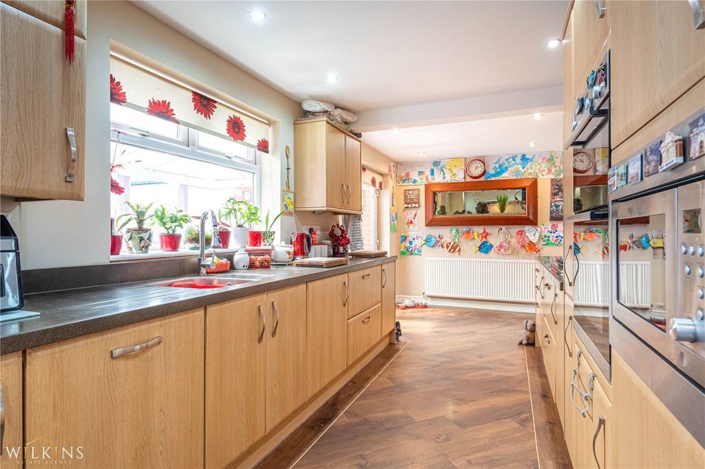 Property photo 3 of 42 Picture No. 30