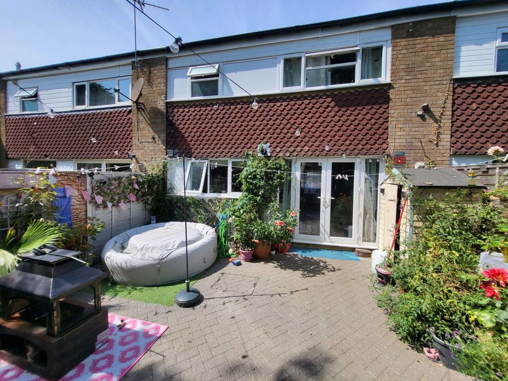 Property photo 2 of 25 Gallery