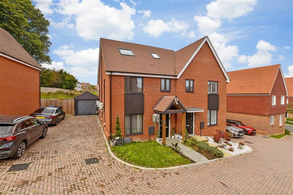 Property photo 1 of 15 External (Web)
