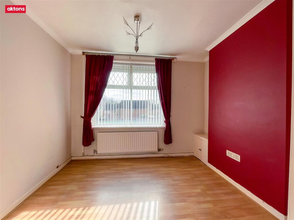 Property photo 2 of 24 Img_3894.Heic.Jpg