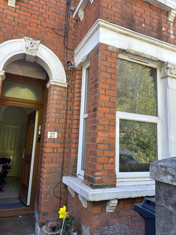 Property photo 2 of 12 Gallery