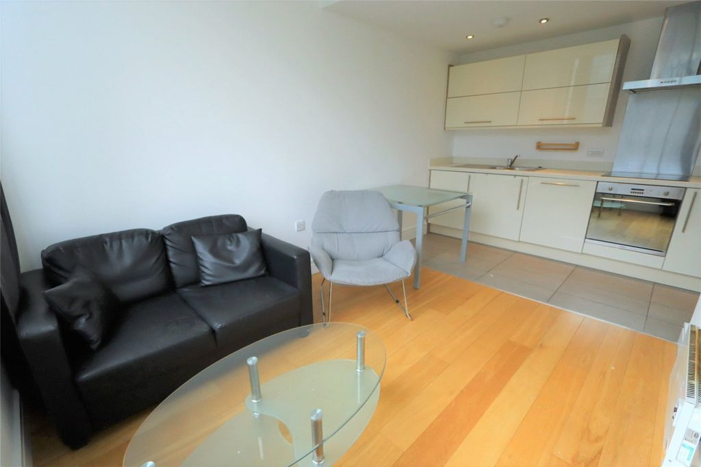 Property photo 2 of 7 Picture No. 04