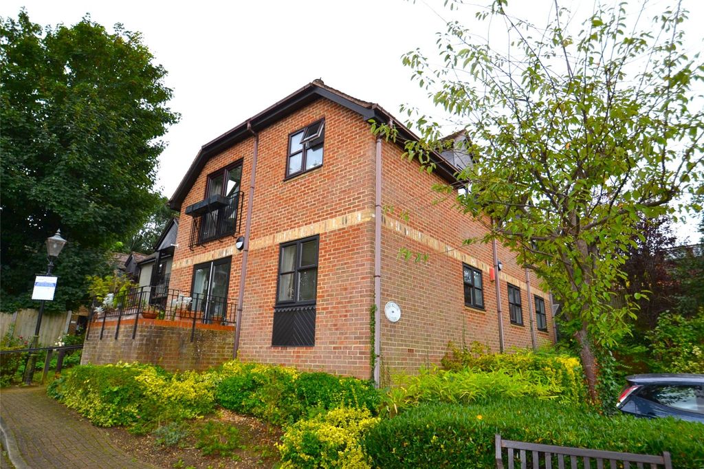 Property photo 1 of 11 Picture No. 12
