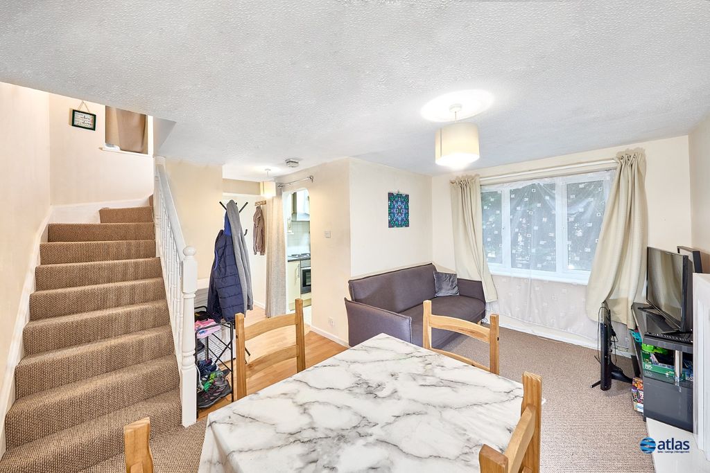 Property photo 3 of 11 Reception Room