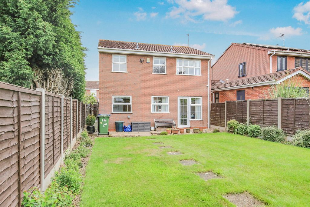 Property photo 2 of 17