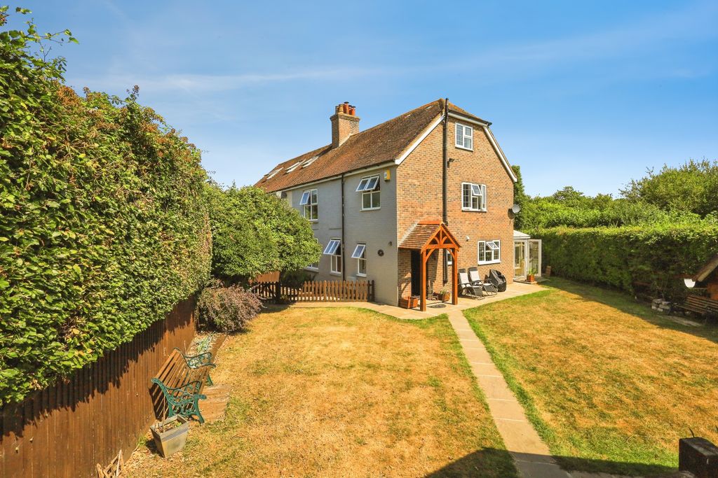 Property photo 1 of 33