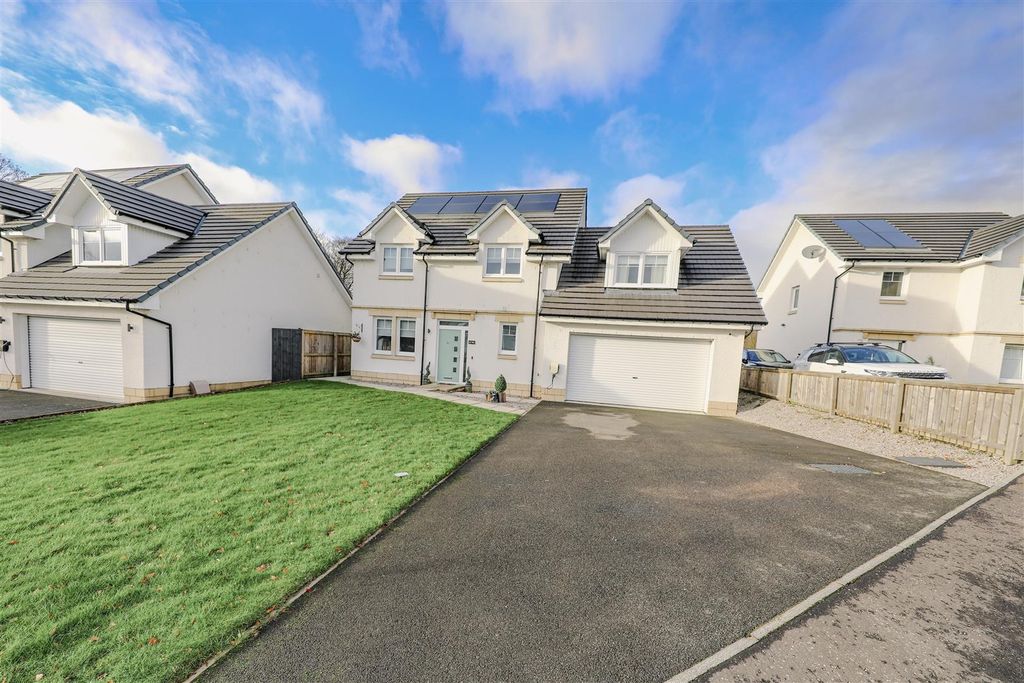 Property photo 2 of 44 B