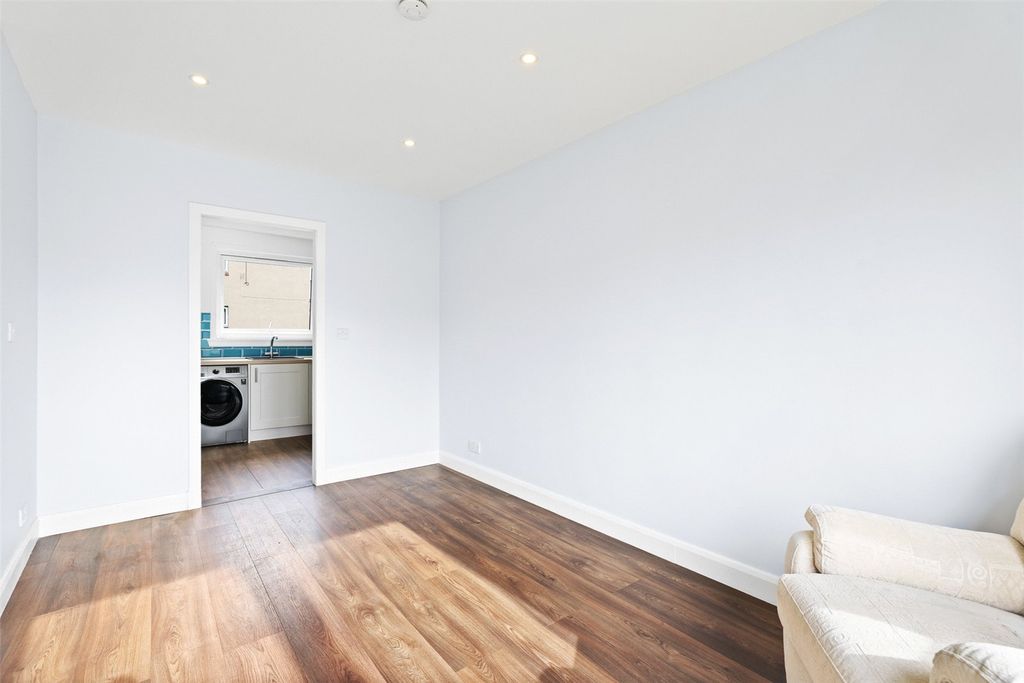 Property photo 3 of 9 Living Room