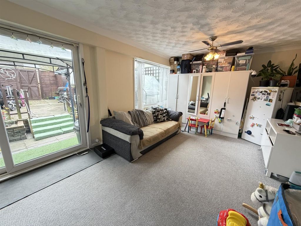 Property photo 3 of 10 Img_4753.Jpeg