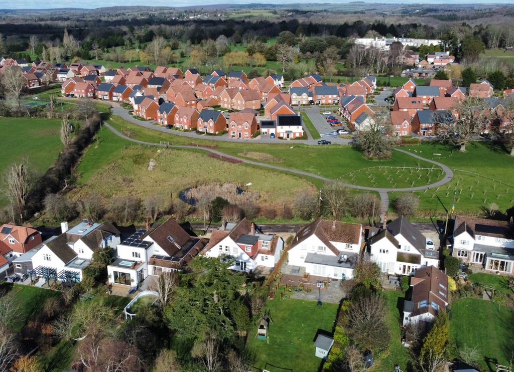 Property photo 1 of 30