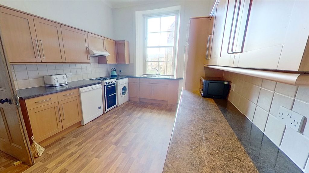 Property photo 3 of 17 Photo 3