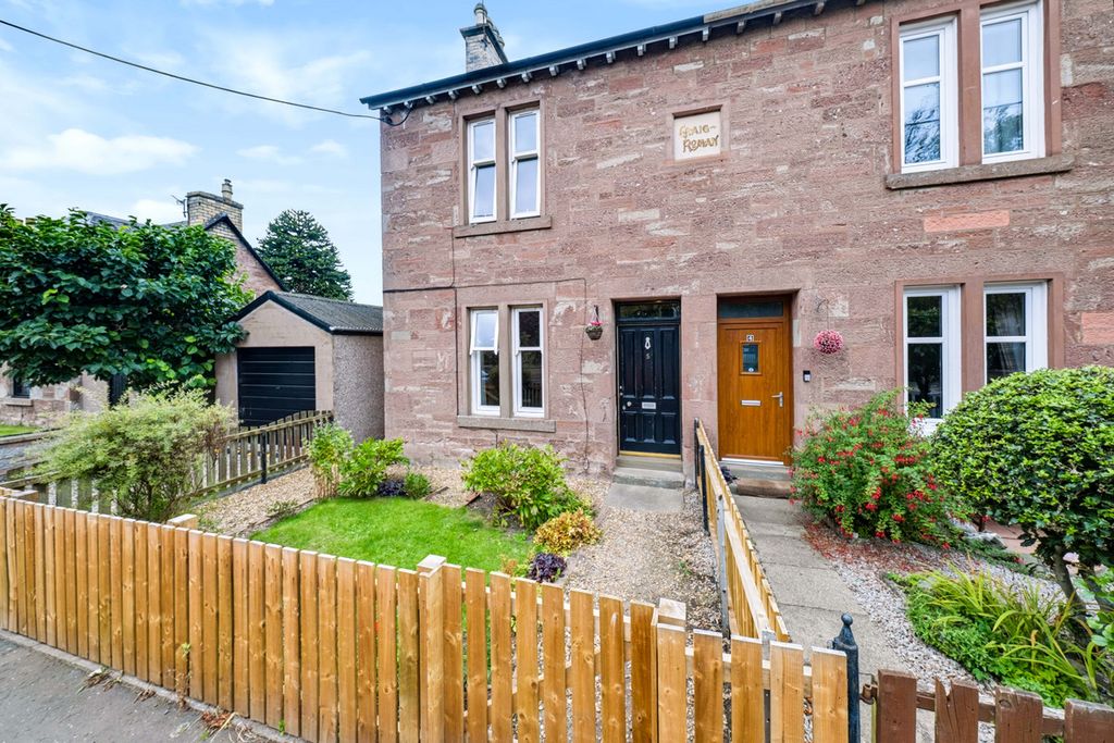 Property photo 1 of 28