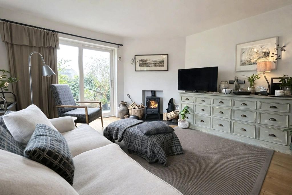 Property photo 2 of 28 Picture No. 97