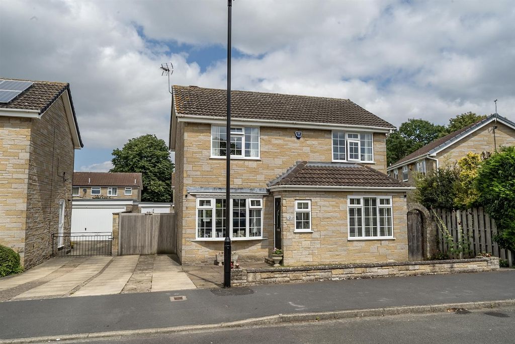 Property photo 1 of 16 External 1