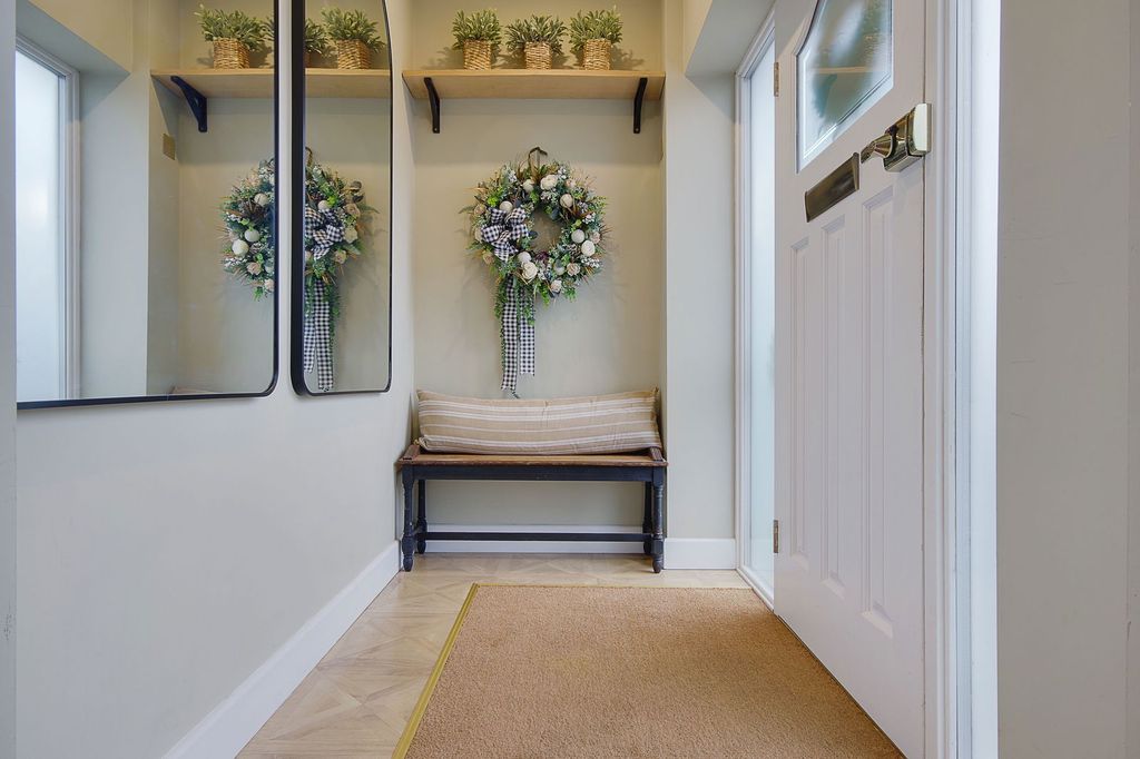 Property photo 3 of 68