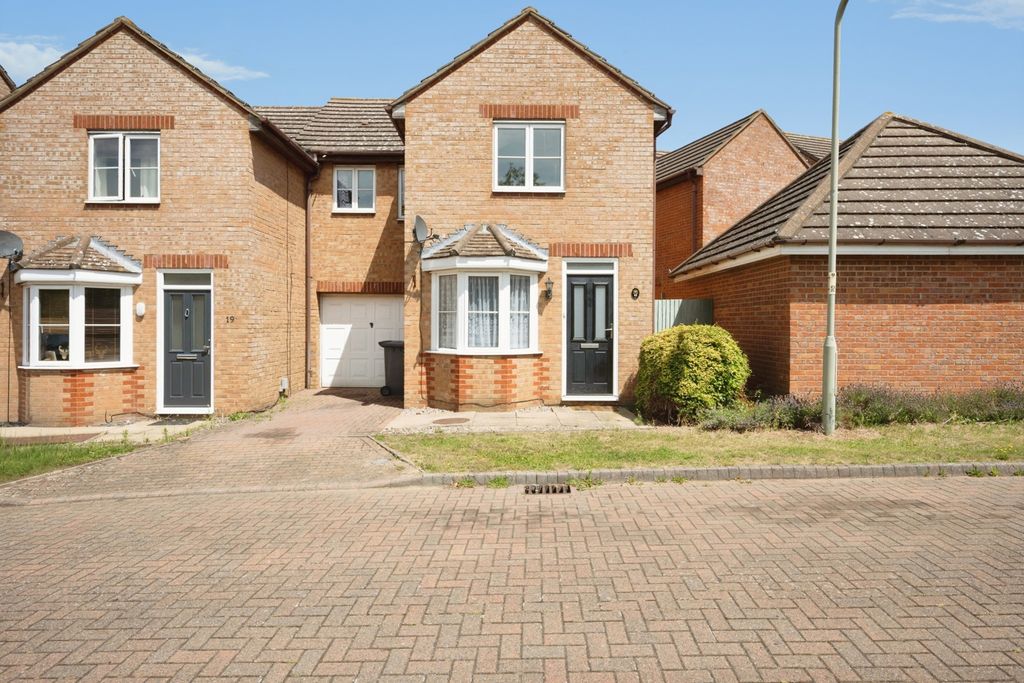 Property photo 1 of 17 Front