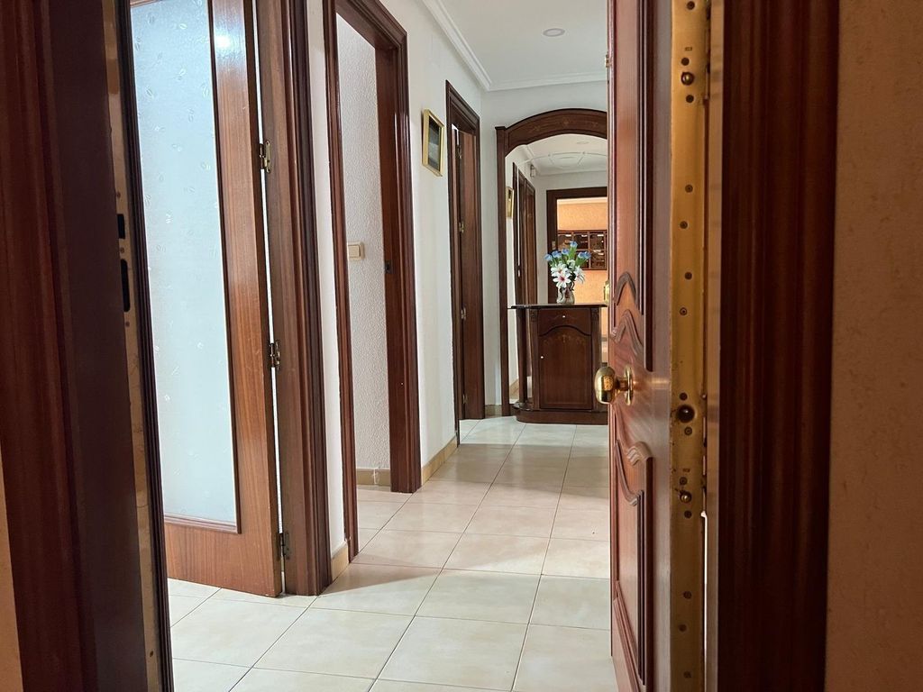 Property photo 1 of 50