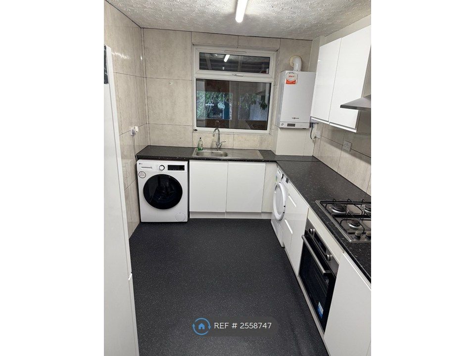 Property photo 1 of 14 Kitchen